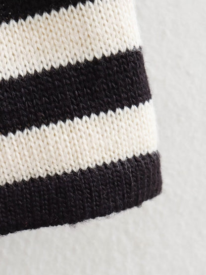 Elegantly Styled Cardigan for Everyday Wear
