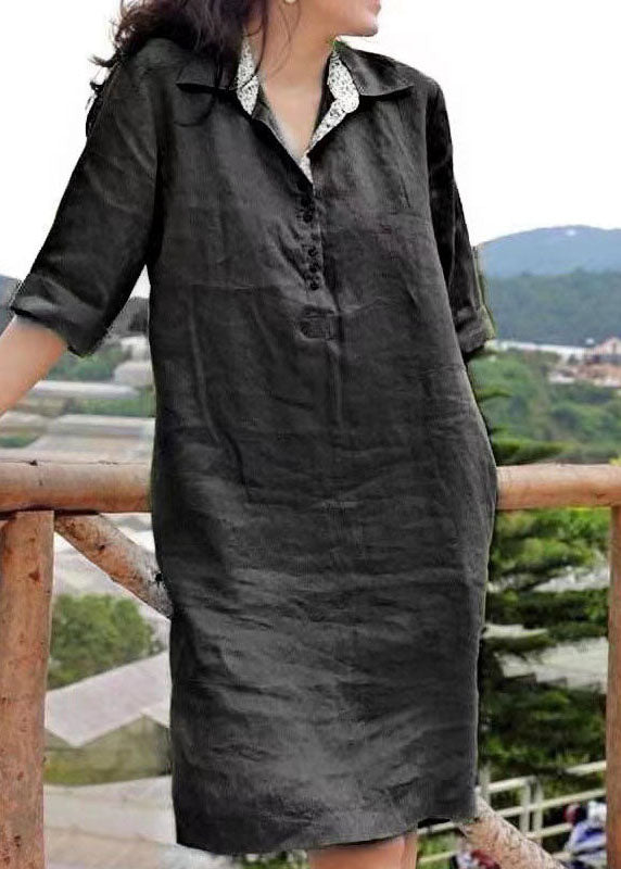 Classic Vintage Dress with a Flattering Fit
