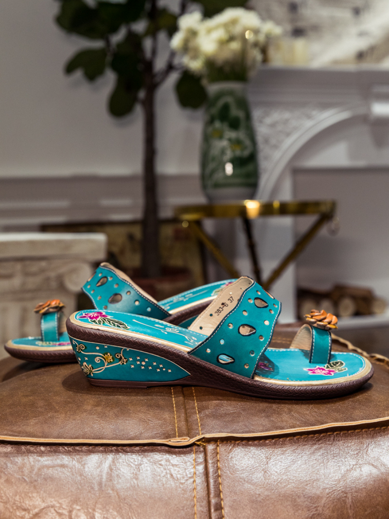 Beautifully Finished Sandals in a Timeless Design