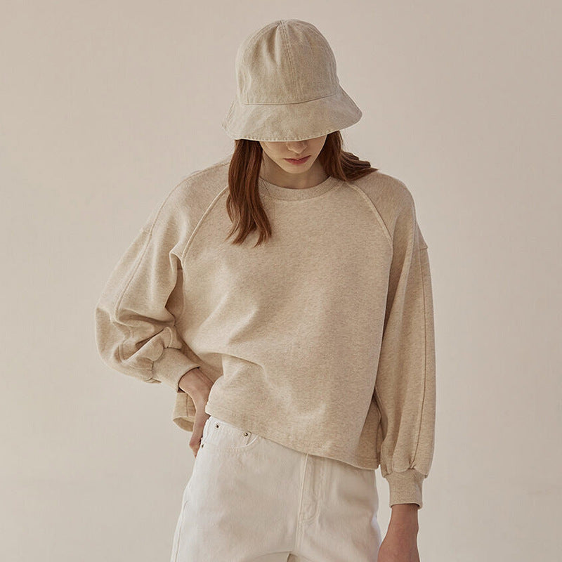 Effortlessly Elegant Pullover with a Timeless Design