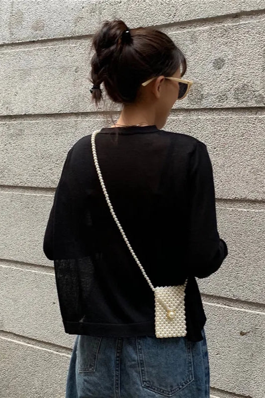 Well Tailored Cardigan with a Graceful Silhouette