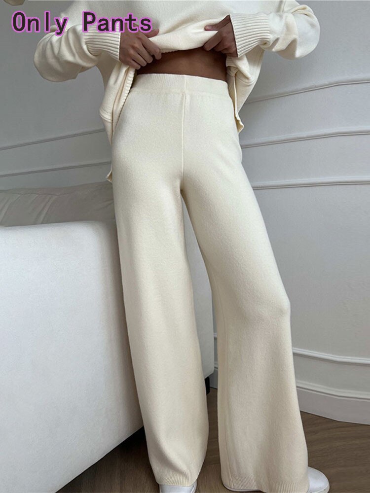 Sophisticated Garment with a Clean Classic Look