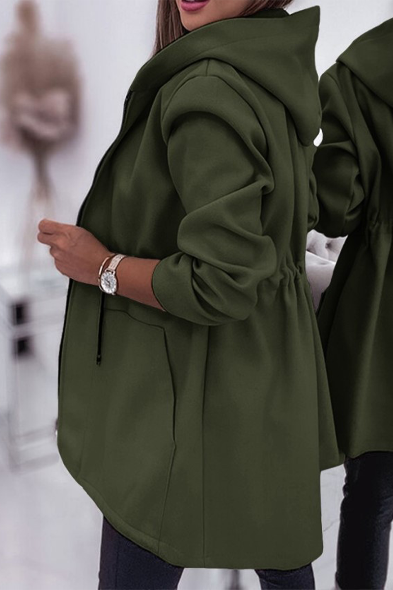 Effortlessly Elegant Garment with a Timeless Design