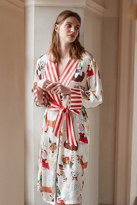 Effortlessly Elegant Garment with a Timeless Design