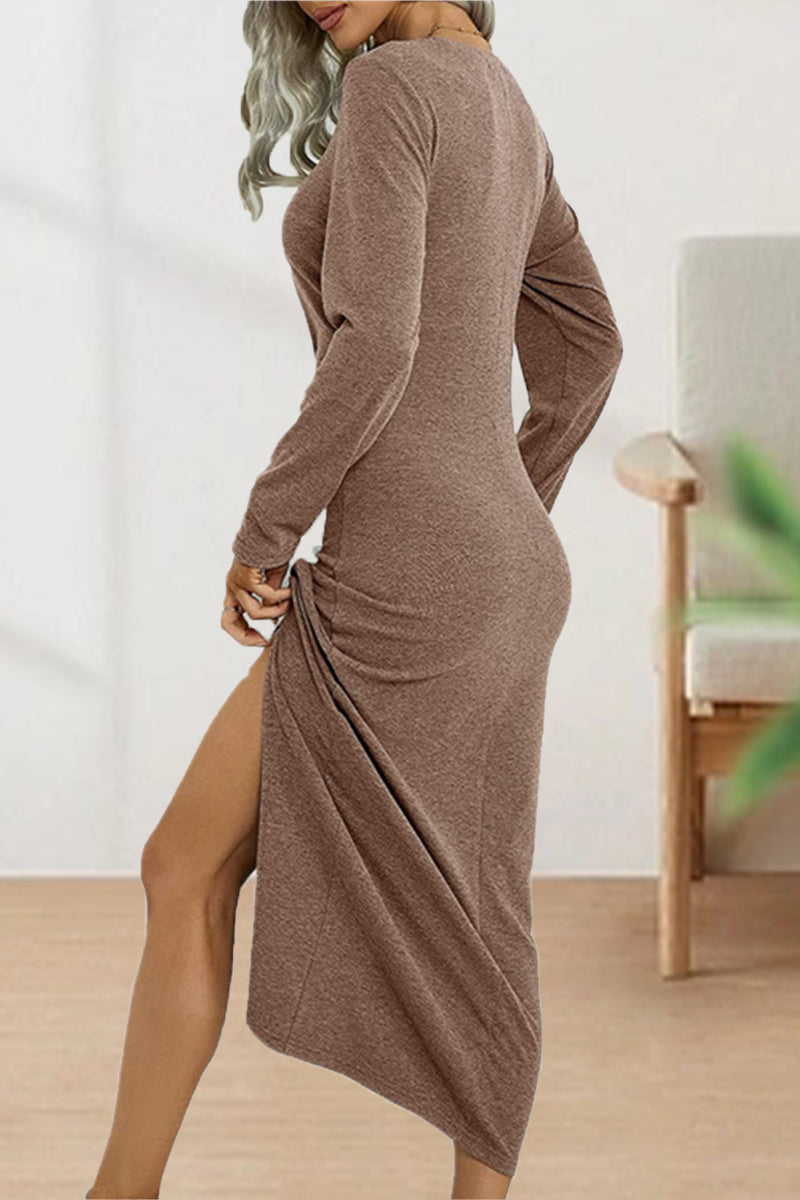Gracefully Styled Dress for Any Occasion