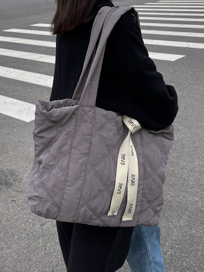 Beautifully Crafted Bag in a Classic Style