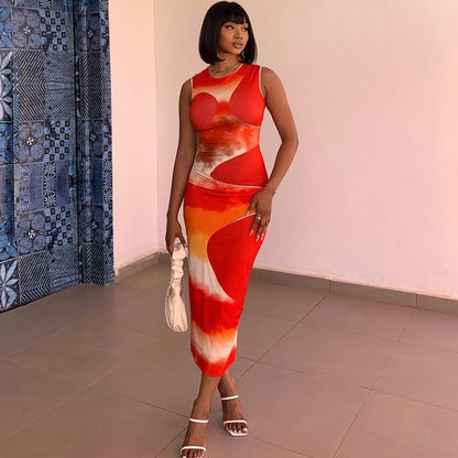 Well Tailored Dress with a Graceful Silhouette