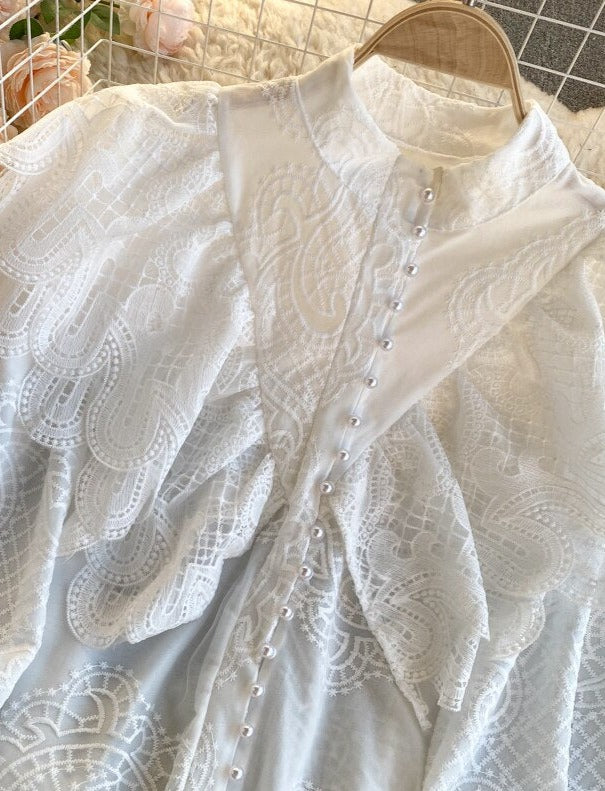 Classic Vintage Blouse with a Flattering Fit
