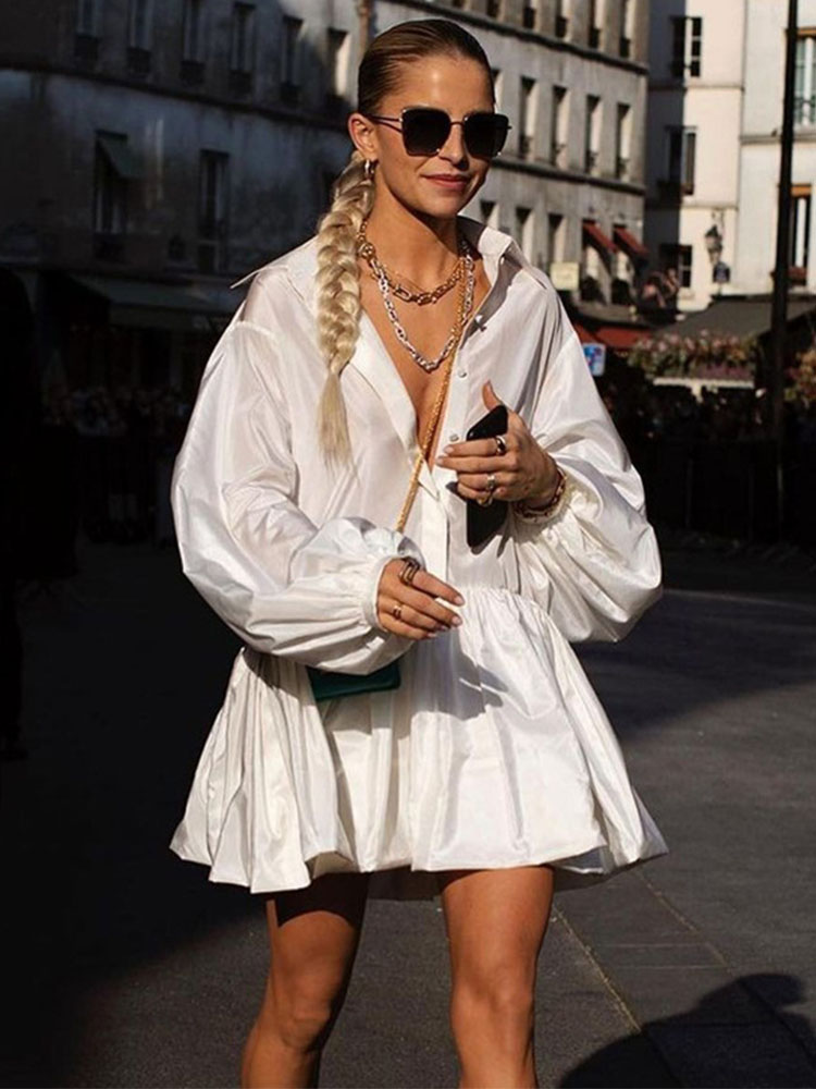 Sophisticated Dress with a Clean Classic Look