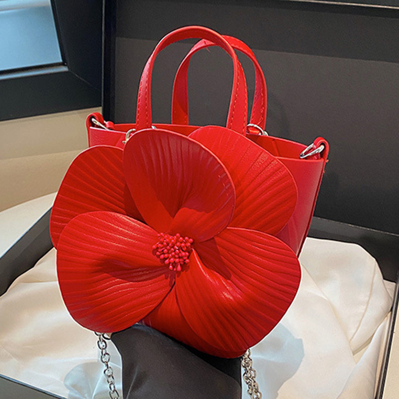 Polished Bag with an Effortless Classic Look