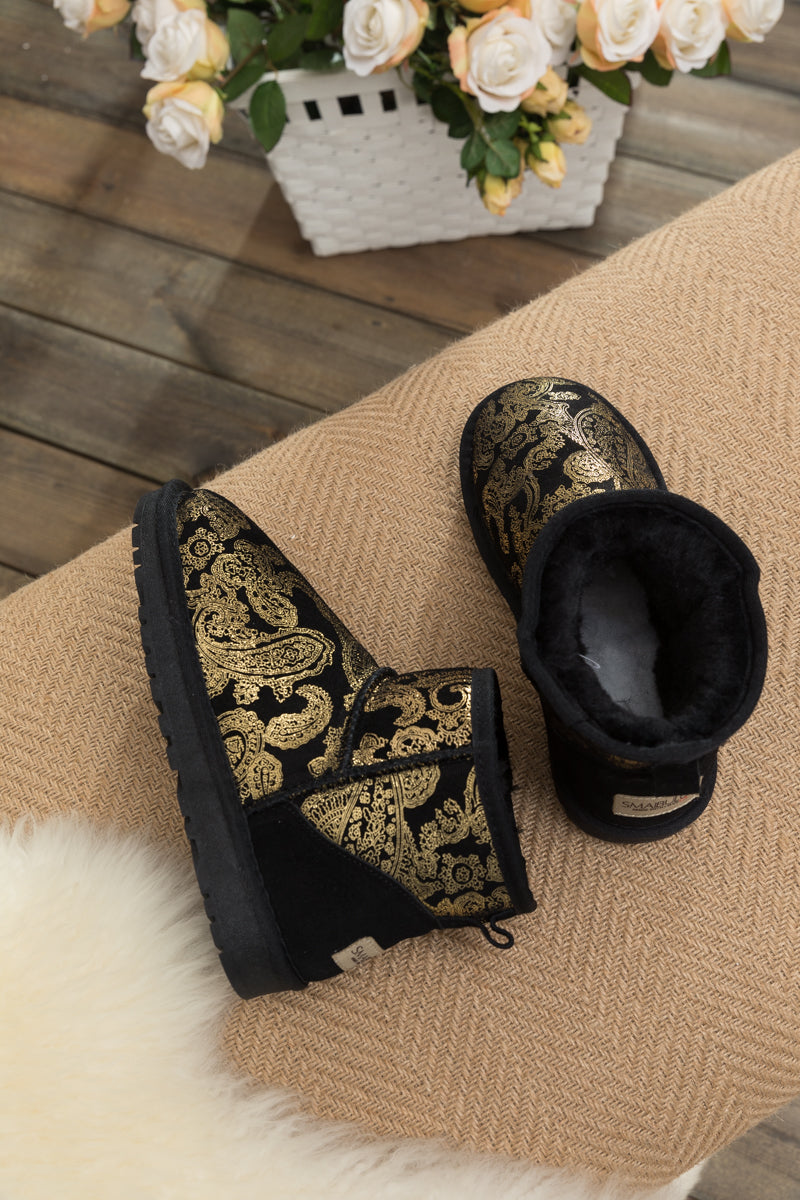 Elegantly Styled Garment for Everyday Wear