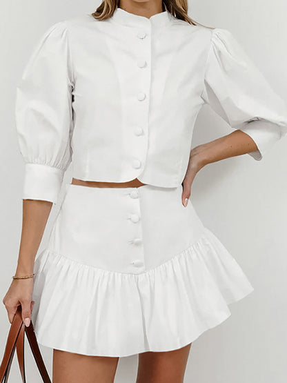 Sophisticated Blouse with a Clean Classic Look
