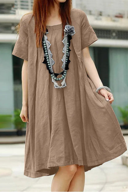 Effortlessly Elegant Dress with a Timeless Design