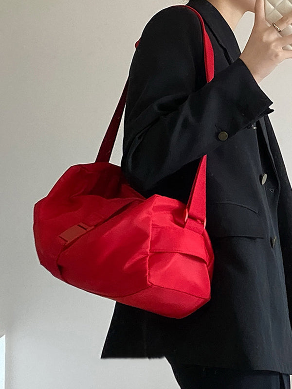A Vintage Style Bag with Delicate Timeless Details