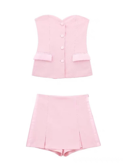 Classic Vintage Top with a Flattering Fit