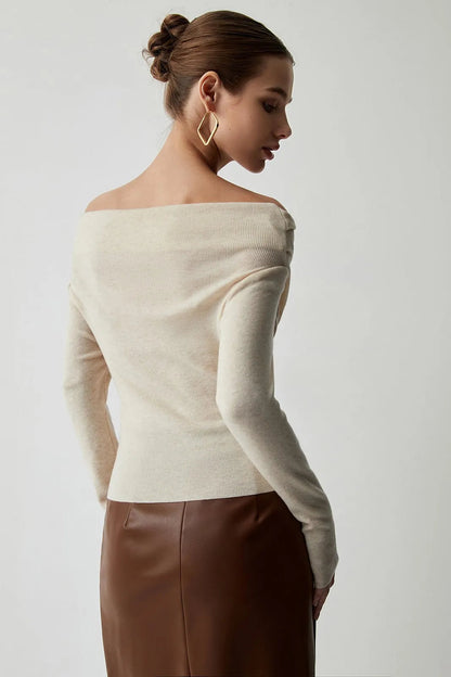 A Vintage Style Top with Delicate Timeless Details
