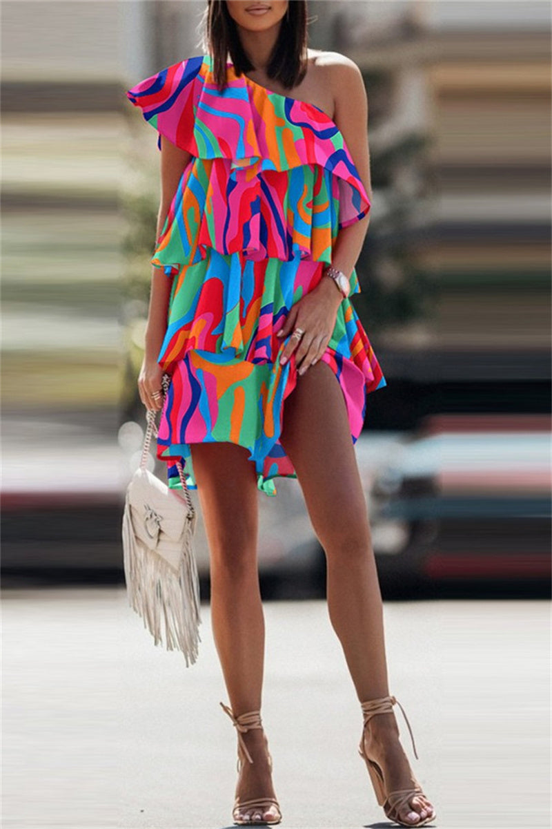 Well Tailored Dress with a Graceful Silhouette