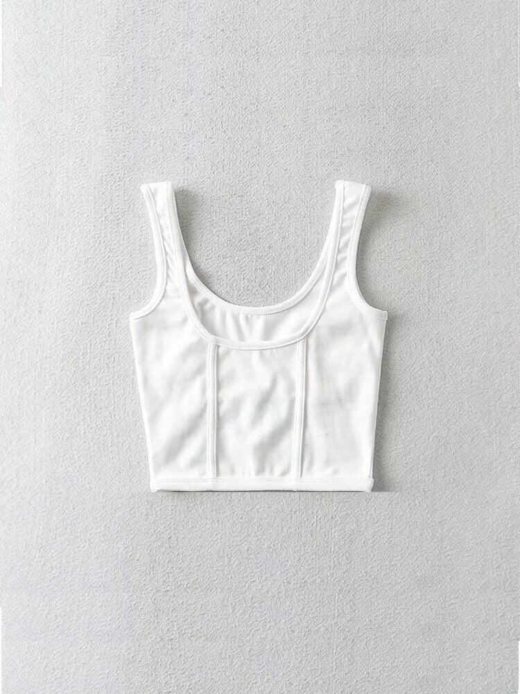 Effortlessly Elegant Top with a Timeless Design