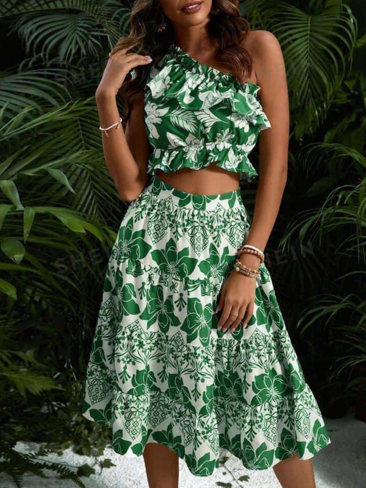 Beautifully Crafted Top in a Classic Style