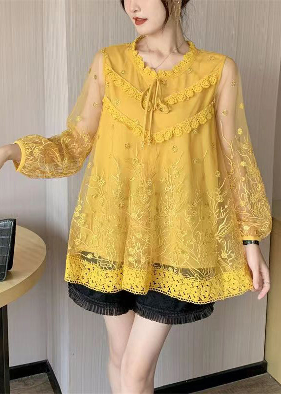 Effortlessly Elegant Top with a Timeless Design