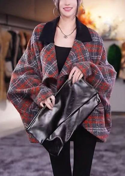 Elegantly Styled Coat for Everyday Wear