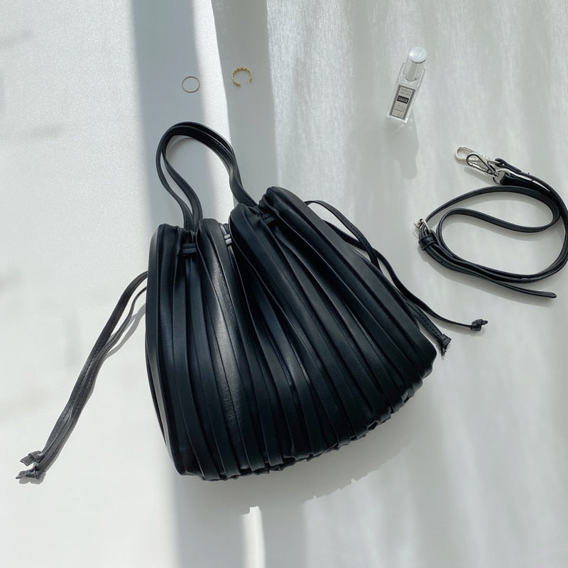 Well Tailored Bag with a Graceful Silhouette