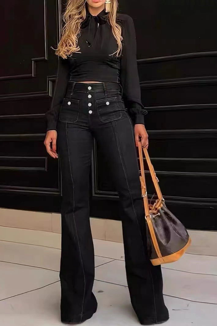 Sophisticated Garment with a Clean Classic Look