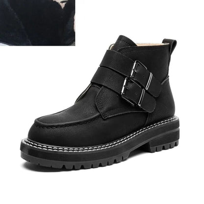 Effortlessly Elegant Boots with a Timeless Design