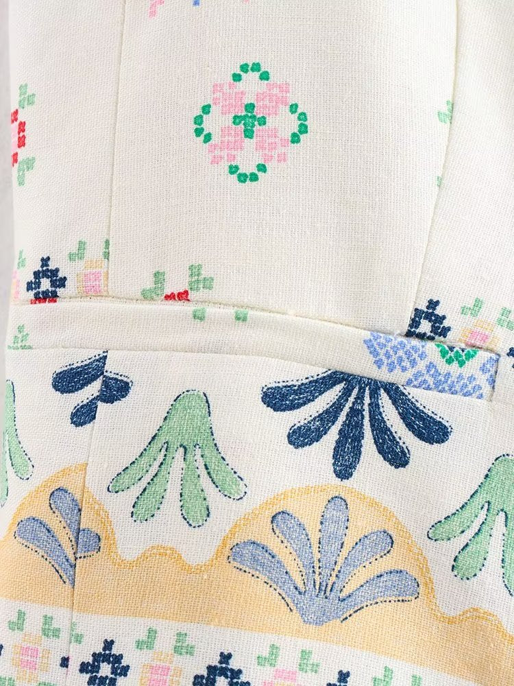 Beautifully Finished Garment in a Timeless Design