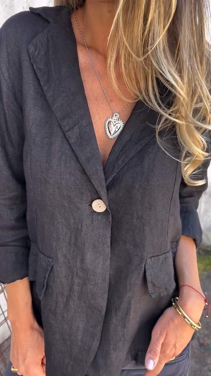 Polished Coat with an Effortless Classic Look