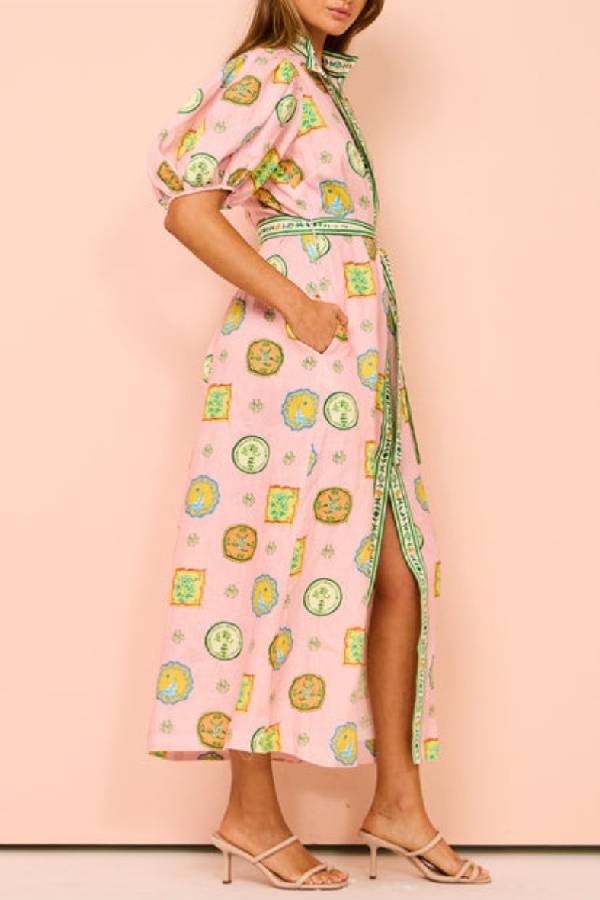 Classic Vintage Dress with a Flattering Fit