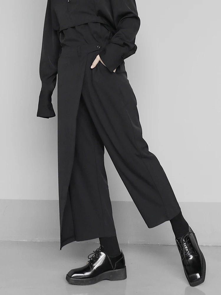 Sophisticated Trousers with a Clean Classic Look