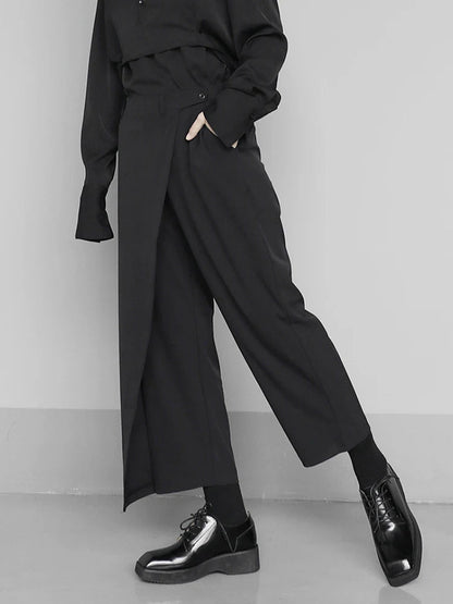 Sophisticated Trousers with a Clean Classic Look