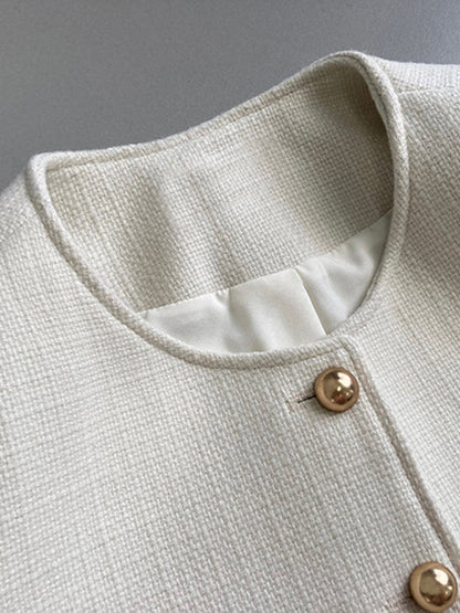 Gracefully Styled Garment for Any Occasion