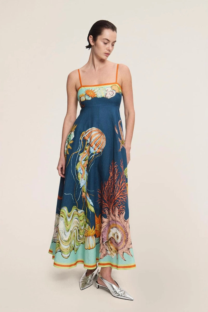 Beautifully Crafted Dress in a Classic Style