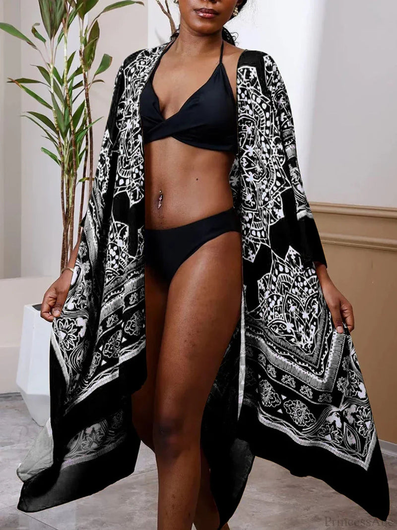 Effortlessly Elegant Bikini with a Timeless Design