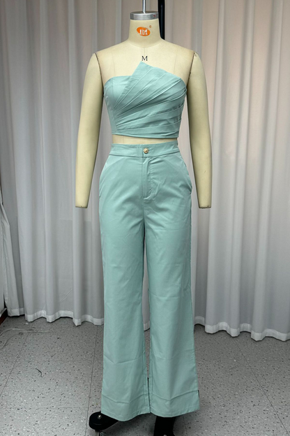 Well Tailored Garment with a Graceful Silhouette