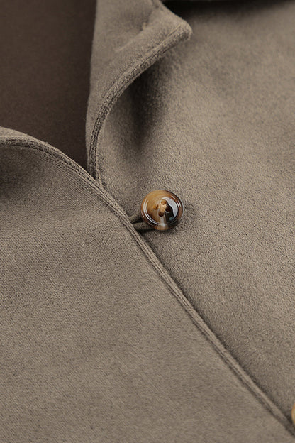 Effortlessly Elegant Blouse with a Timeless Design