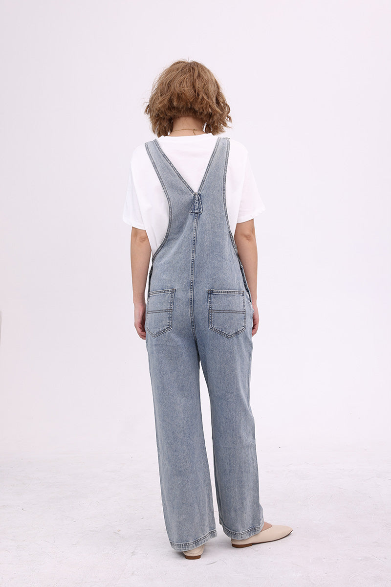 Well Tailored Garment with a Graceful Silhouette