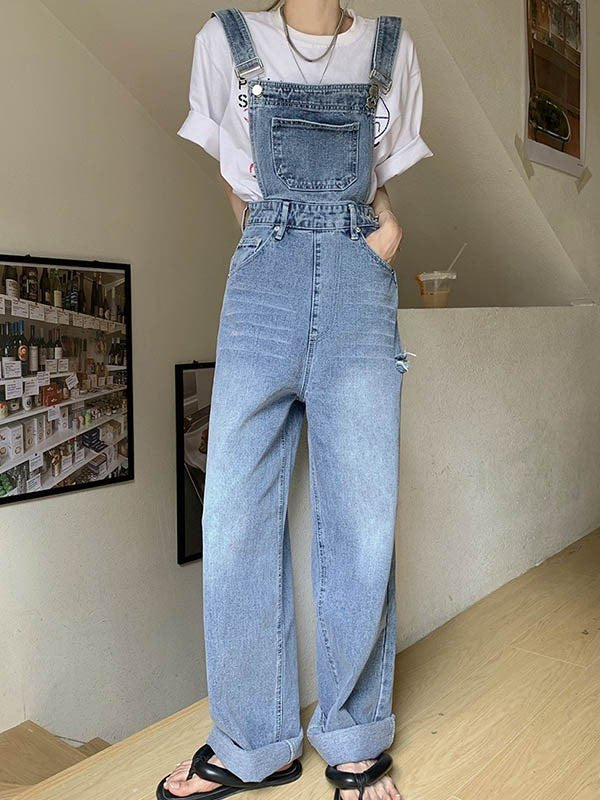 Sophisticated Garment with a Clean Classic Look