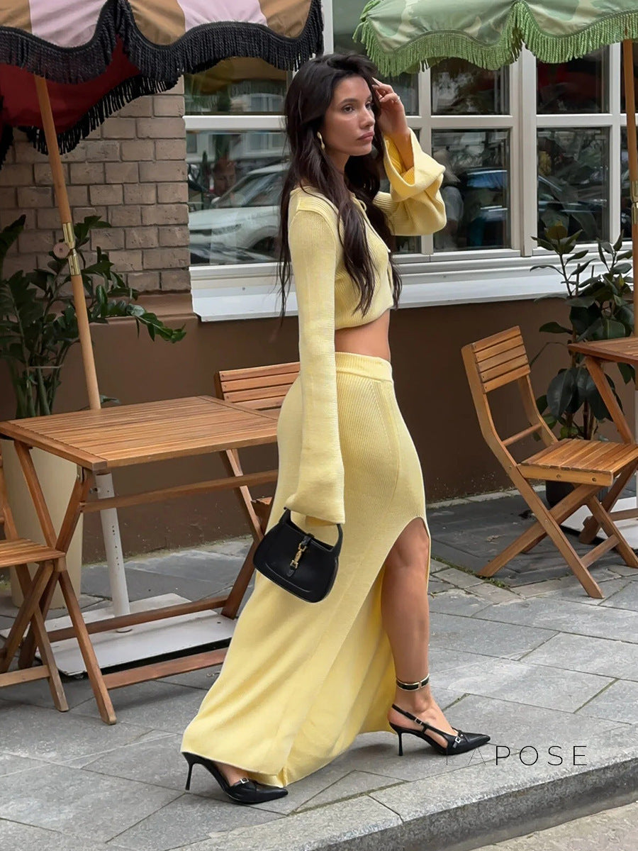 Effortlessly Elegant Garment with a Timeless Design