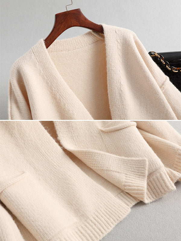 Classic Vintage Cardigan with a Flattering Fit