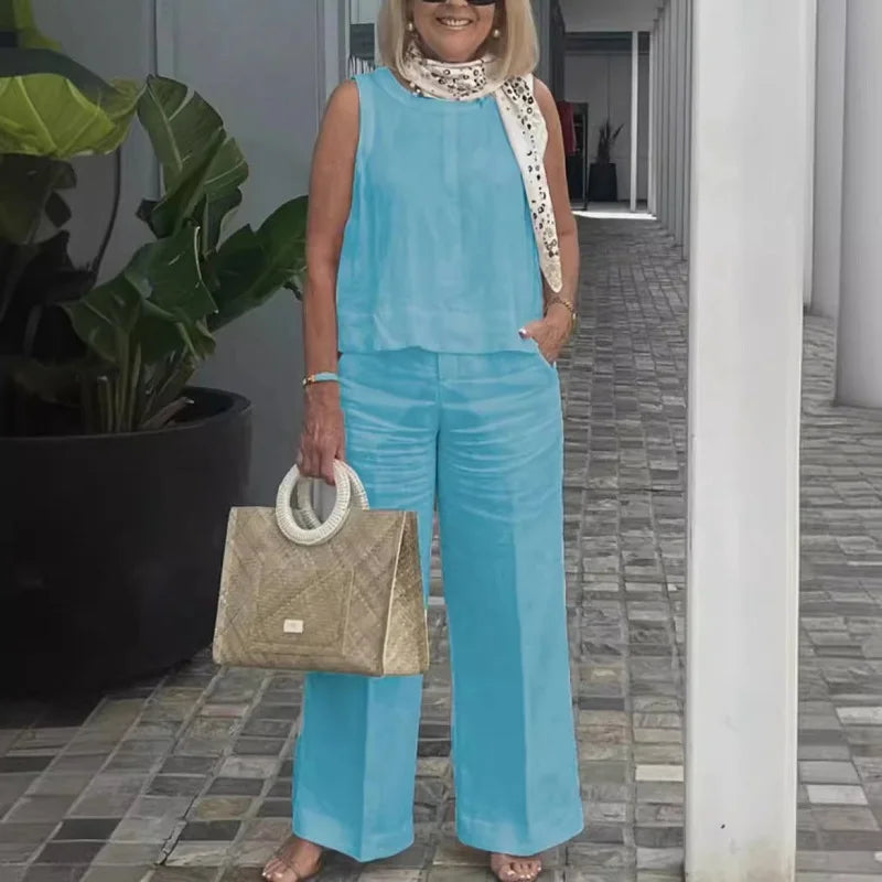 Effortlessly Elegant Garment with a Timeless Design