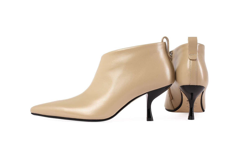 Elegantly Styled Boots for Everyday Wear