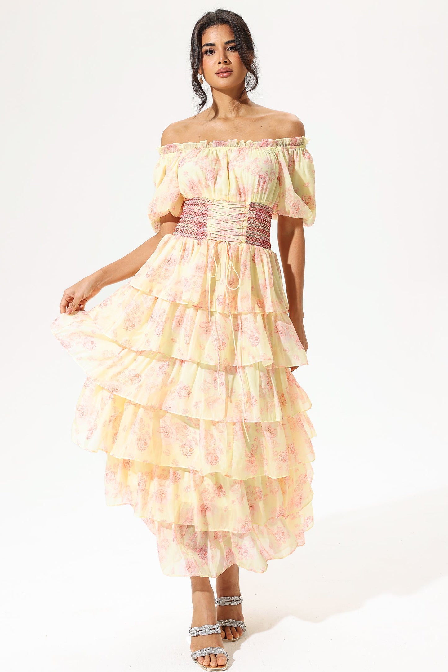 Beautifully Finished Dress in a Timeless Design