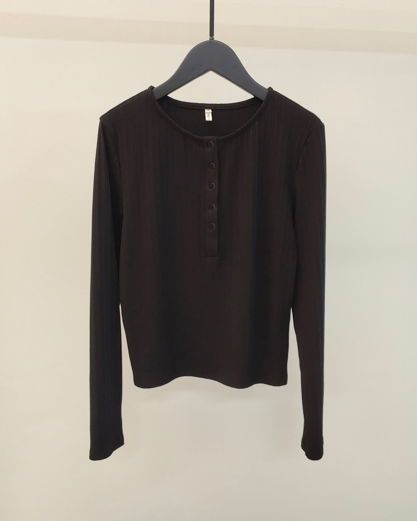 Gracefully Styled Sweater for Any Occasion
