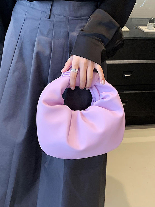 Well Tailored Bag with a Graceful Silhouette