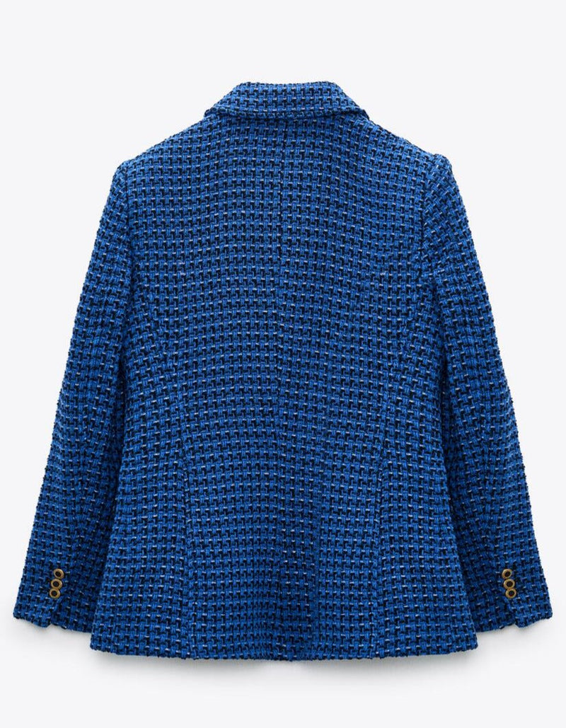 Gracefully Styled Garment for Any Occasion