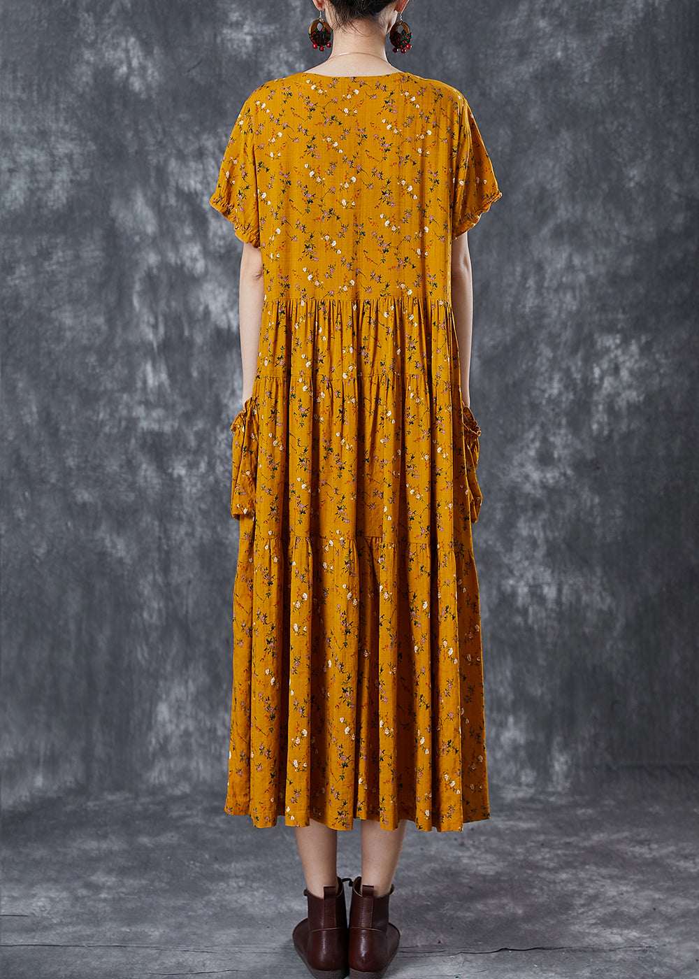 Gracefully Styled Dress for Any Occasion