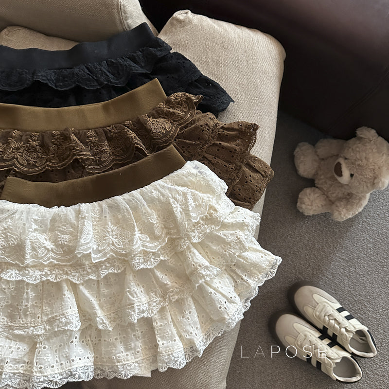 Beautifully Finished Garment in a Timeless Design